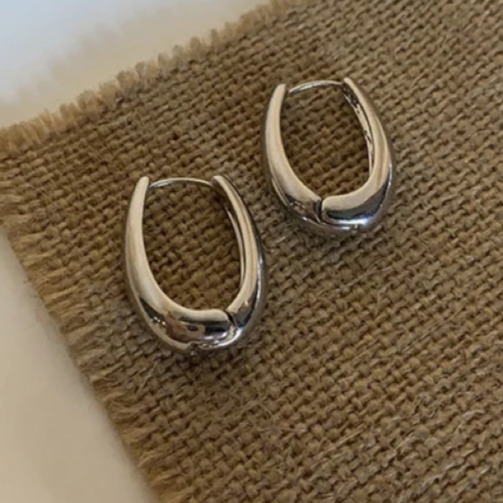NWT 925 STERLING SILVER EARRINGS